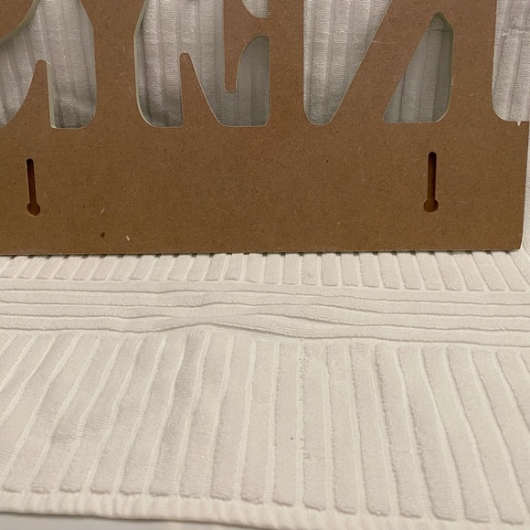 Wall Hanging for Keys in Grey - Picture 2 of 4